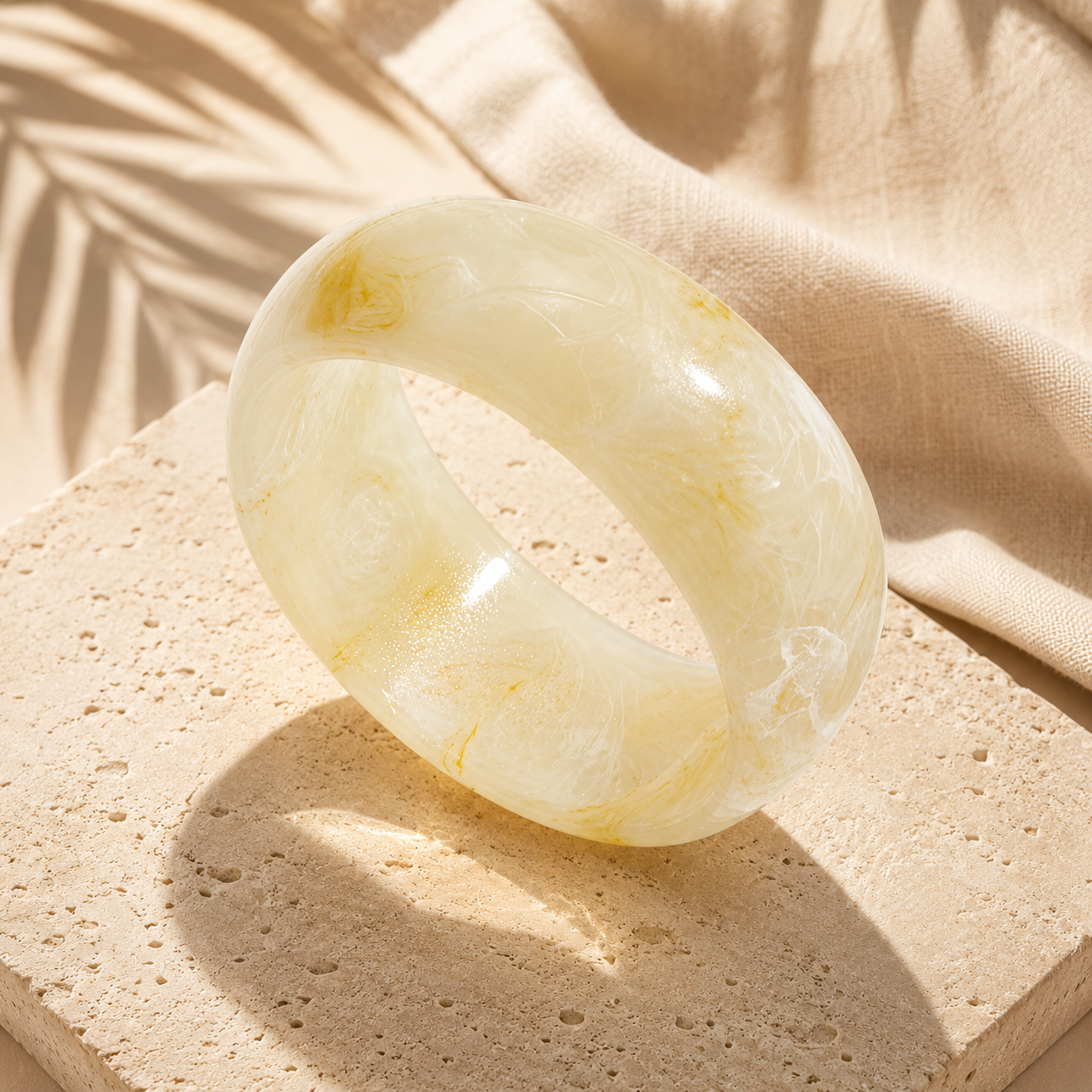 The ÉVORA Bangle